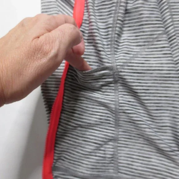 4/$14 LUKKA womens STRIPED gray WHITE pink JACKET lightweight HOODIE SIZE MED - Picture 6 of 12